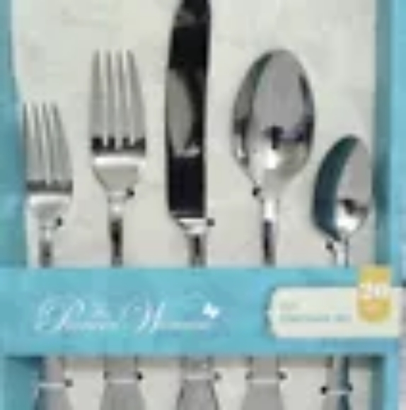 🌺 New Pioneer Woman Mazie Flatware Set, 20 Piece Set - Picture 4 of 9